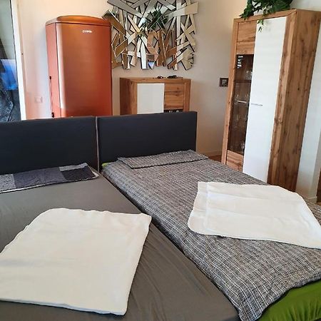 Exklusivwohnung Leipzig Flughafen Landsberg  Exteriör bild